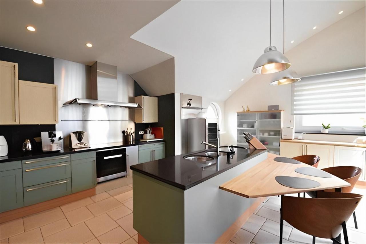 Big And Comfortable Triplex In Knokke المظهر الخارجي الصورة